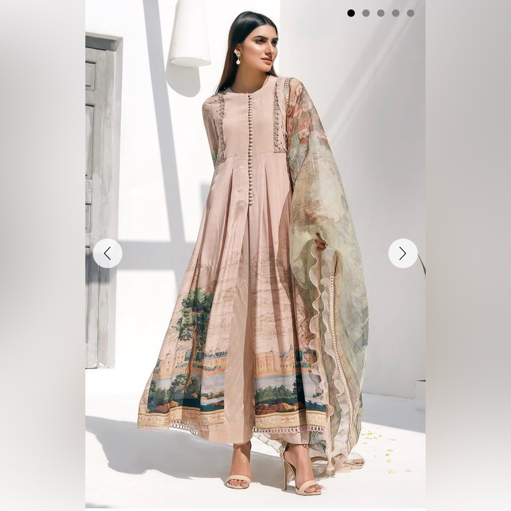 Chic Beige and Green Long Sleeve Dress